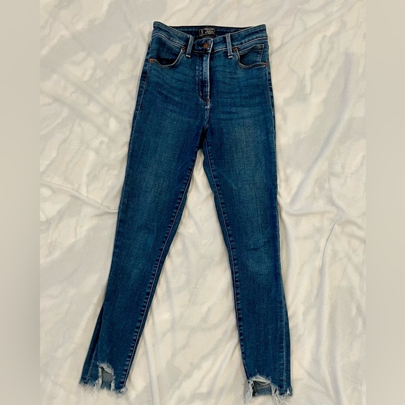 Abercrombie & Fitch Denim - Abercrombie and Fitch Simone High Rise Ankle Jeans